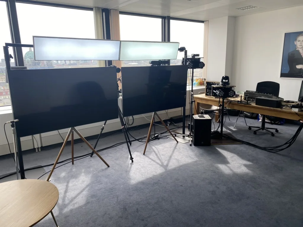 Echter Veranstaltungsaufbau mit ATEM-Videomischer, Multiview, Kameras und Monitoren